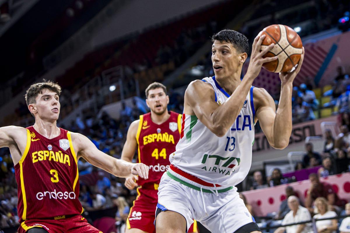 BOB半岛官网-这也太不靠谱了吧？热火锋线新援在欧锦赛的表现真是太不稳定了？