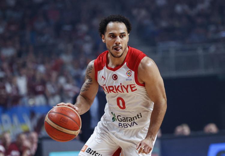 BOB半岛体育-曾在NBA效力4个赛季！拉金13中7高效得23分2板9助 轰中5记三分