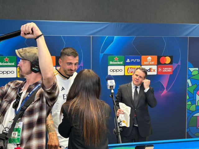 1715228105538083732.jpg 61715211616_.pic.jpg