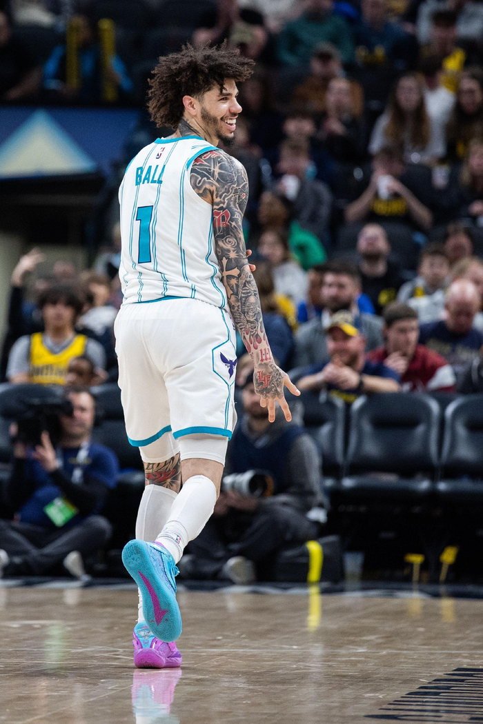 BOB半岛平台-15胜3负，5连胜越来越强，多位新星大崛起，又一超级黑马令人敬佩|独行侠|黄蜂|NBA常规赛|达拉斯独行侠队|布兰登-奈特_新浪体育_新浪新闻