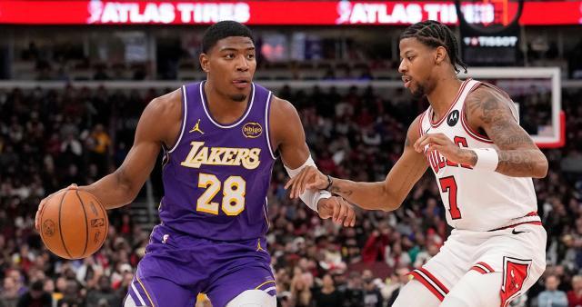 BOB半岛官网-八村垒满血复活轰23分！无愧詹皇东契奇绝配