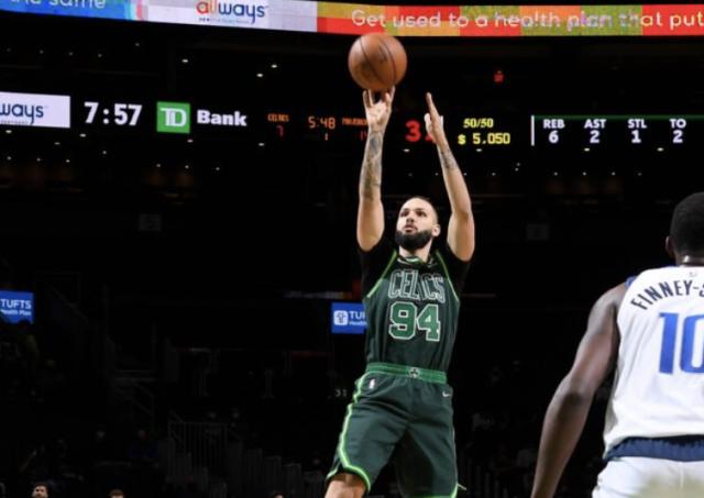 罗威富尼耶表现亮眼 他们或成双探花身边得力助手